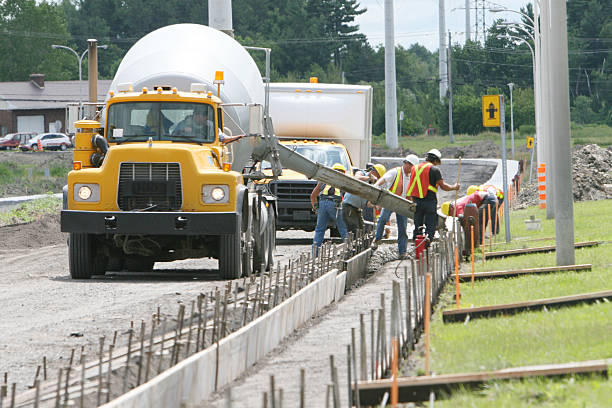 Best Best Concrete Contractor  in Ash Flat, AR